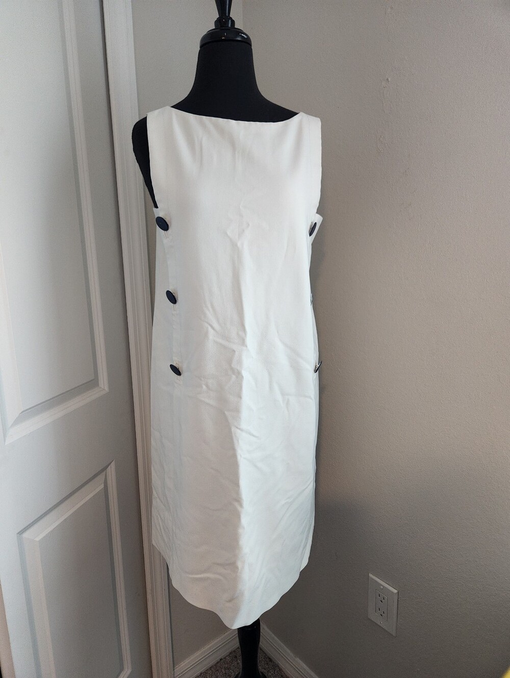 Tory Burch Sleeveless White Shift Dress with Side Button Detail